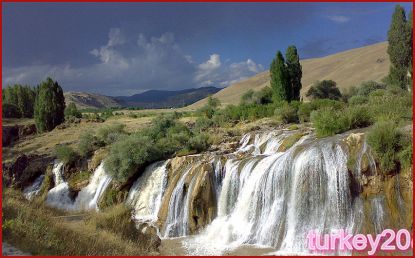 آبشار-مرادیه-دیدنی-جاذبه-مکان-های-ترکیه-تور-ترکیه